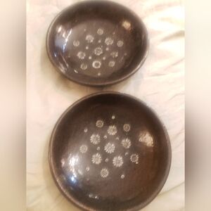 Pair of MCM Brown Mishima Style Stoneware Ceramic Bowls w/White Daisy Inlay